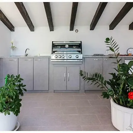 Vesna Milisa Apartamento *